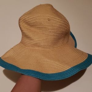 Floppy Beach hat